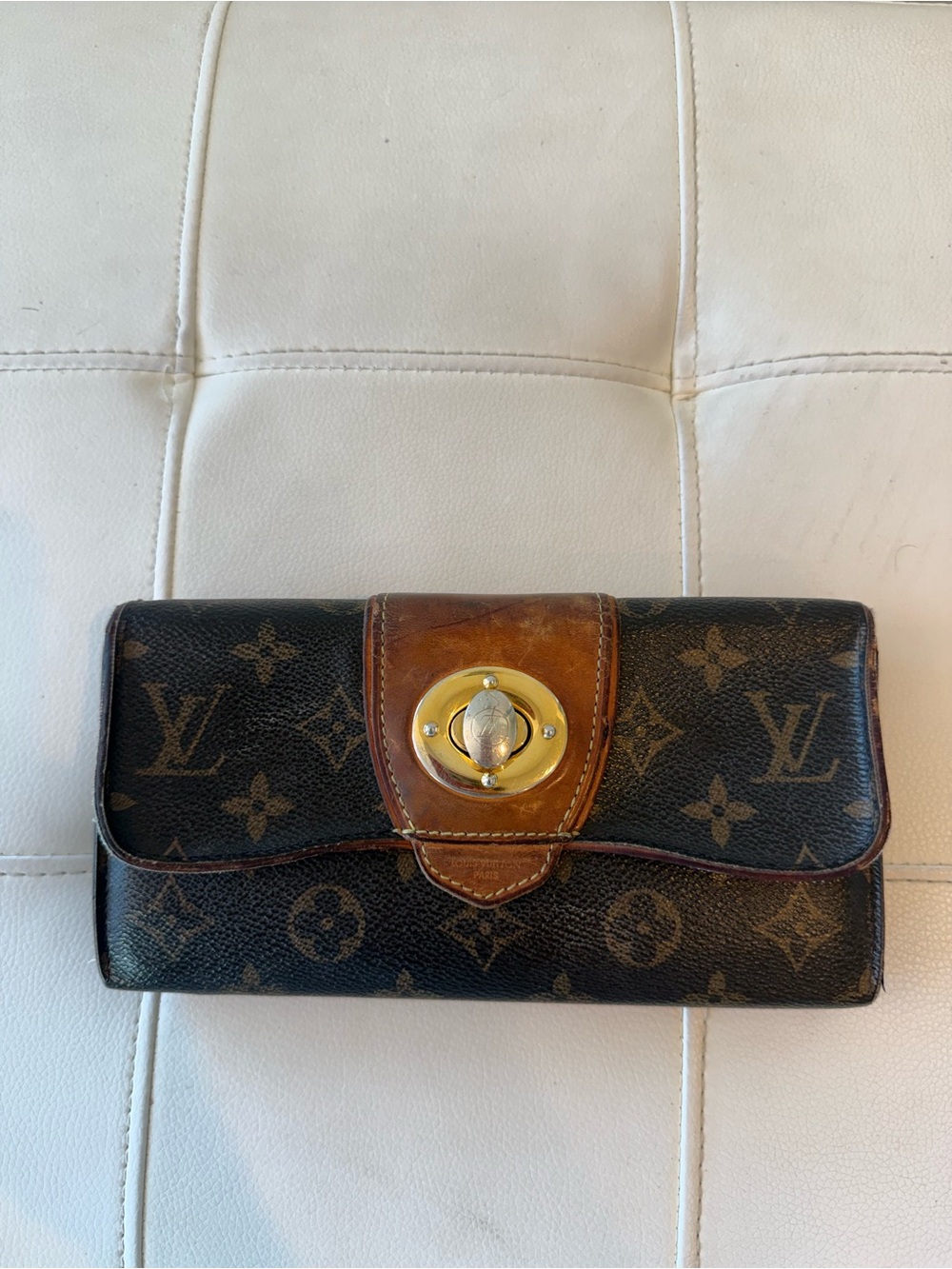 Louis Vuitton Tan Leather Card Holder Wallet